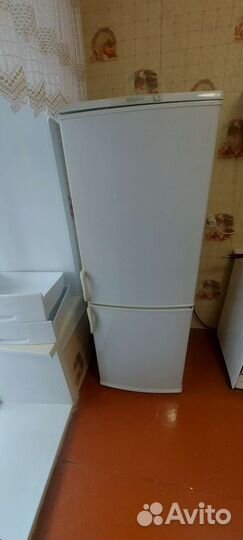 Холодильник бу
