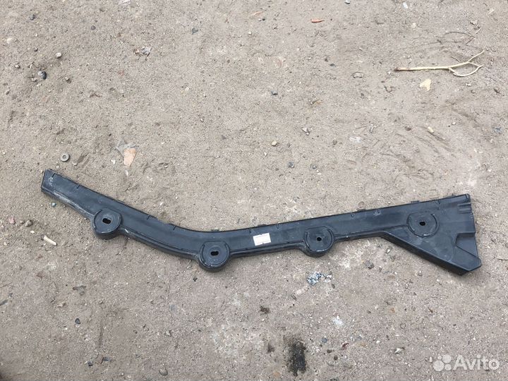 Крепление заднего бампера шкода рапид