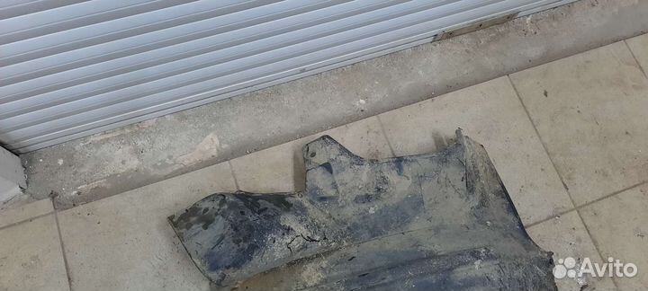 Часть локера пер. Л. Toyota LC200/2014