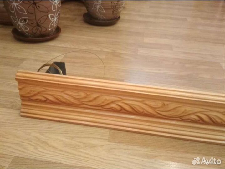 Карниз деревянный, новый