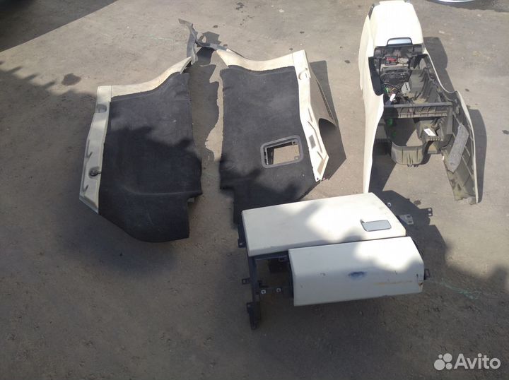 Подлокотник Range Rover Sport 2004-2013