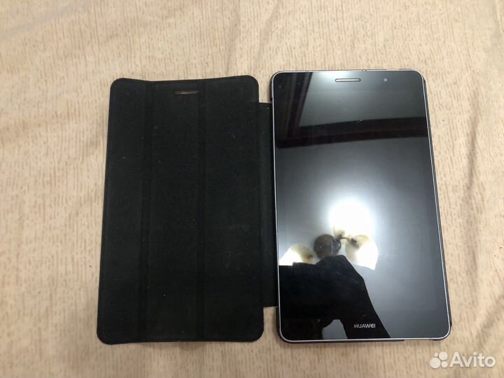 Планшет huawei KOB L09 (16+64гб)