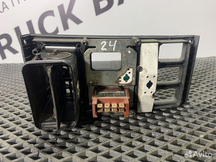 1348070 Панель управления ретардой Scania 4-series