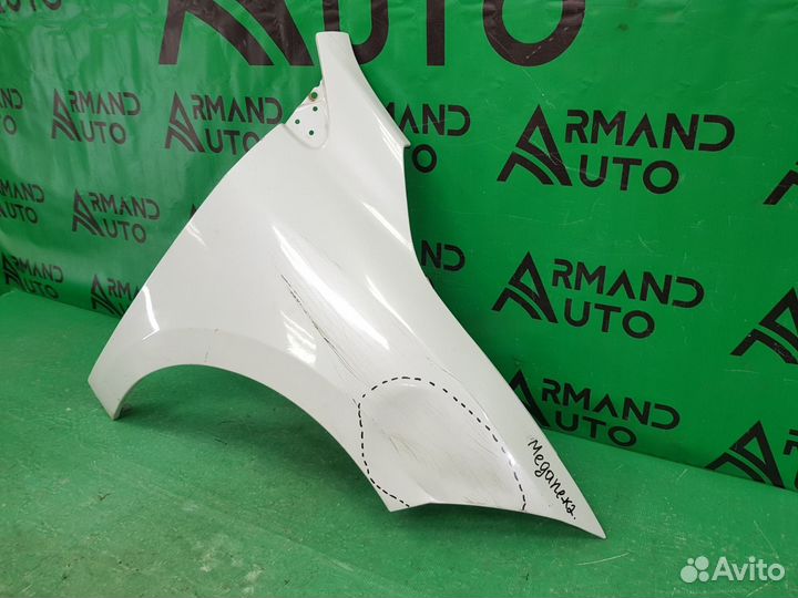 Крыло переднее правое Renault Megane 3 2008-2016