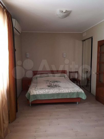 2-к. квартира, 77 м², 1/2 эт.