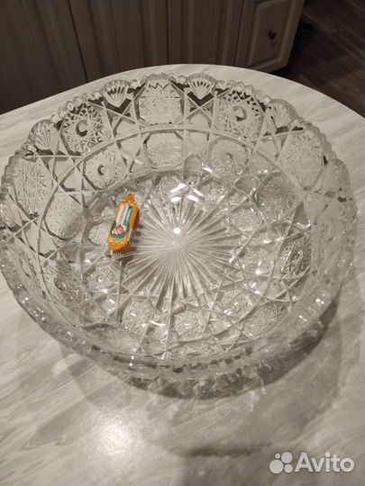 Салатник хрустальный большой