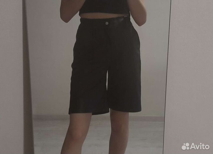 Кожаные шорты