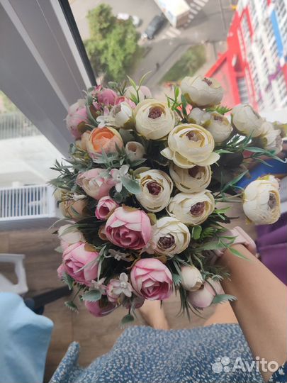 Букет из искусственных цветов