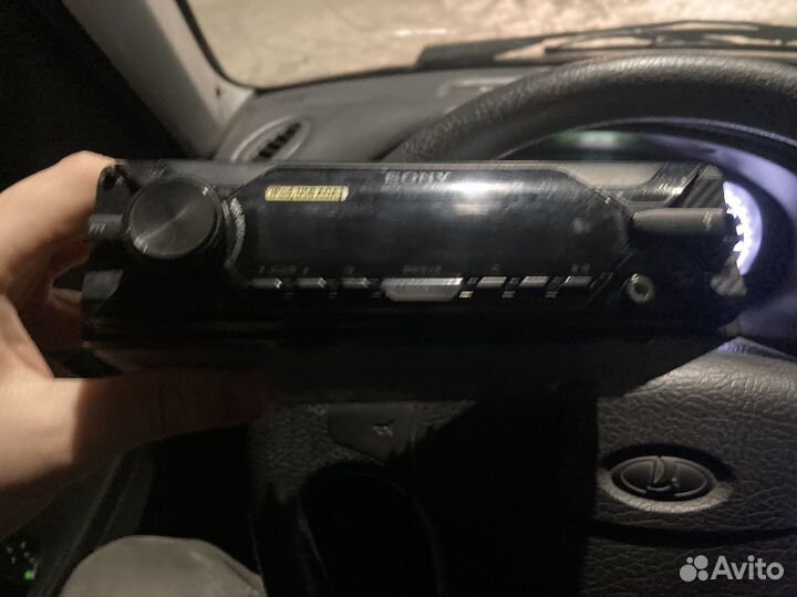 Магнитола sony DSX-A212UI