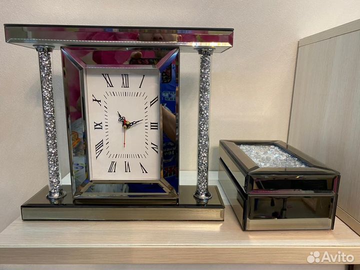 Часы lux со шкатулкой
