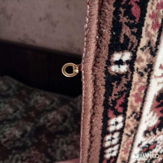 Шерстяной ковер