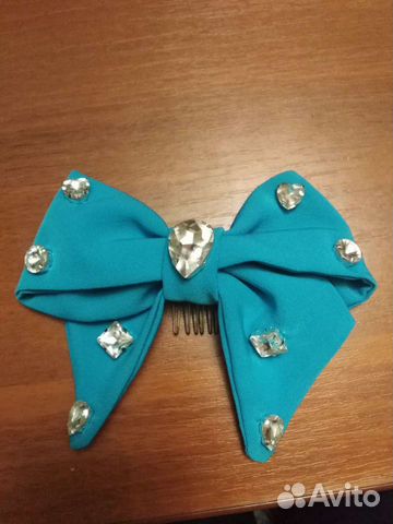 Заколка-бант