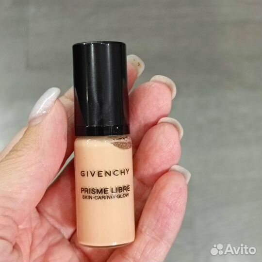 Крем тональный givenchy prisme libre glow 2-N120