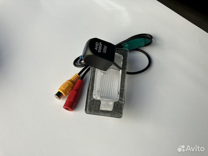 Камера заднего вида для Hyundai Solaris