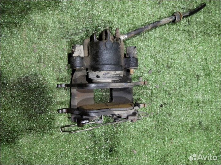 Суппорт тормозной передний правый Ford Focus 1.6