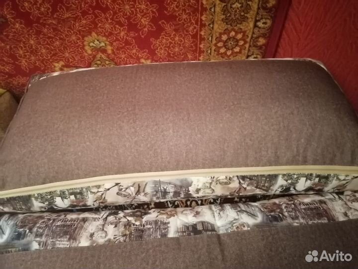 Диванные подушки большие