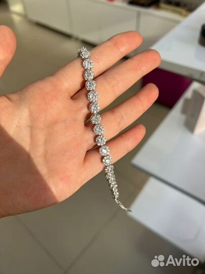 Серебряный браслет с камнями