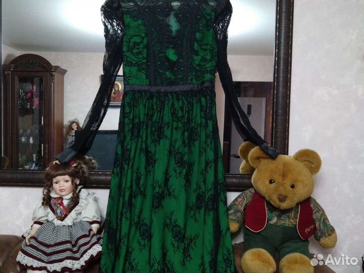 Вечернее платье