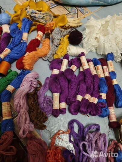 Нитки СССР мулине швейные иголки пакетом