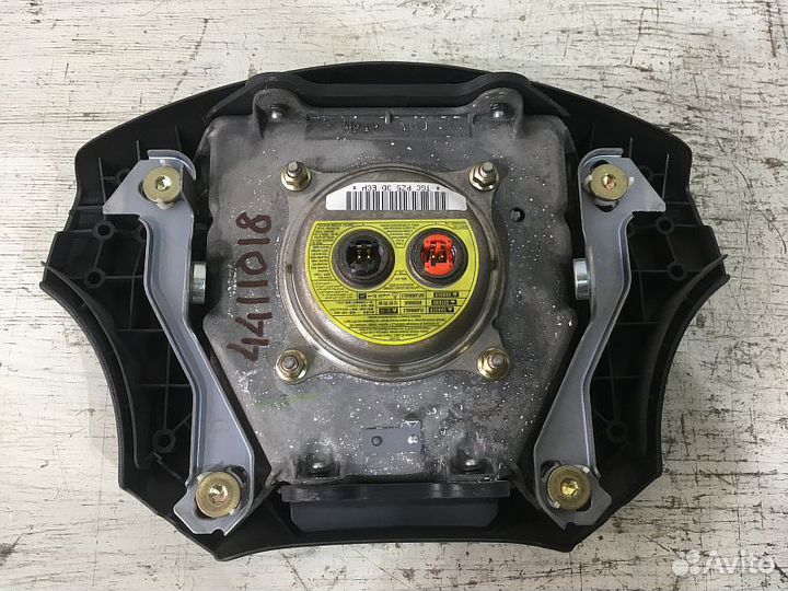 Подушка безопасности водителя Toyota Prado 120