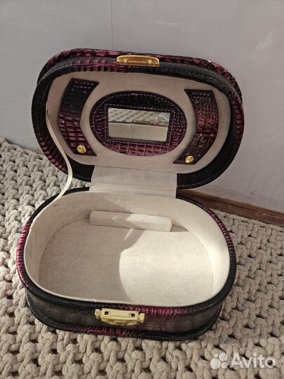 Шкатулка для украшений