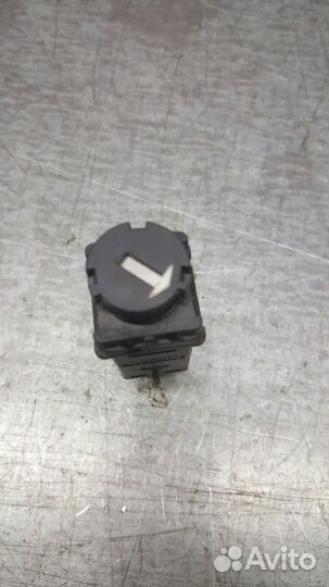 Выключатель airbag правый Nissan Qashqai J10E