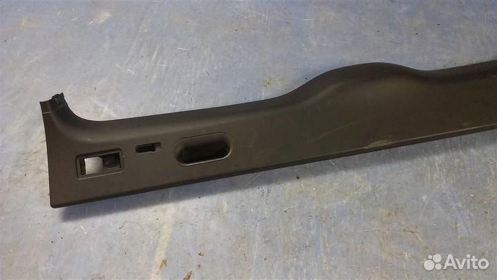 Обшивка двери багажника BMW X5 E53