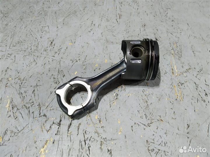 Поршень с шатуном Mercedes Sprinter Classic W909