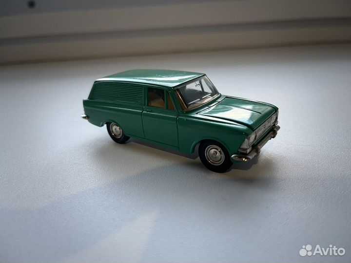 Модель СССР автомобиля Москвич 434