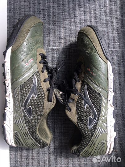 Футбольные шиповки Joma