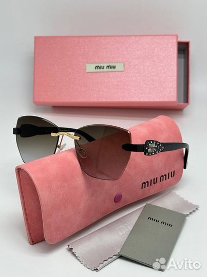 Солнцезащитные очки miu miu