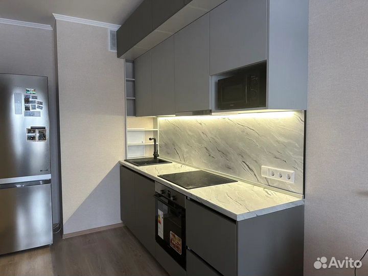 Кухни на заказ. Кухонный гарнитур c-3582