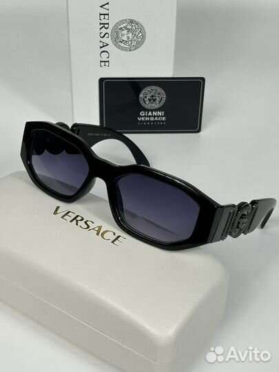 Солнцезащитные очки versace medusa