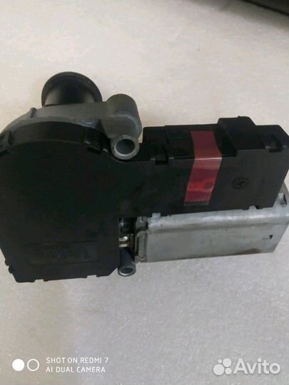 Моторчик стеклоочистителя Jeep Grand Cherokee zj