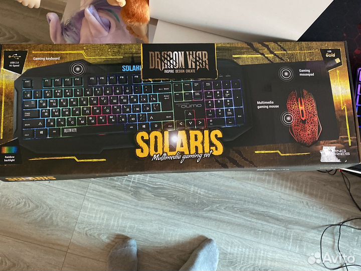 Продам клавиатуру с мышью