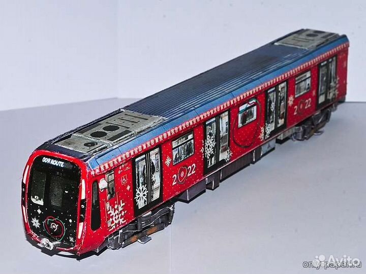 Моделька электрички метро