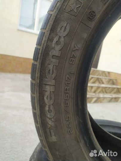 Goodyear Excellence 225/55 R17