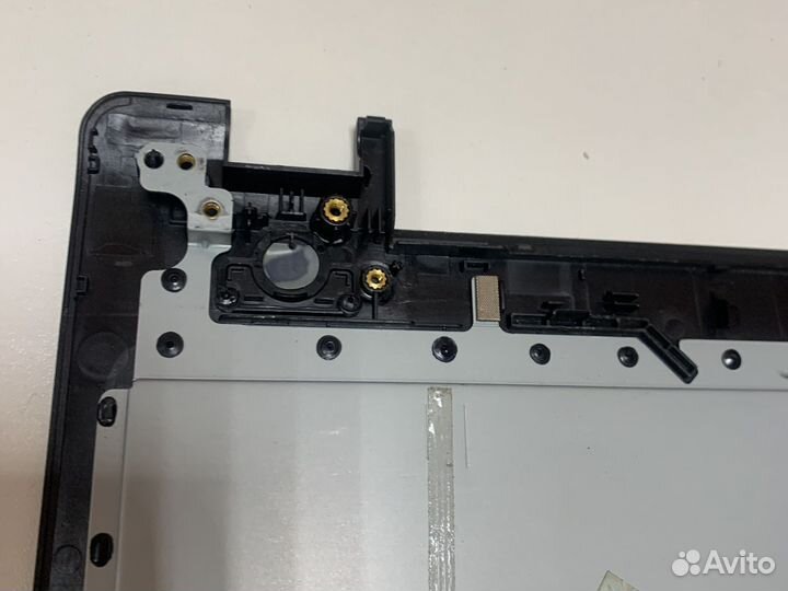 Верхняя часть (топкейс) ноутбука Dexp CLV-950