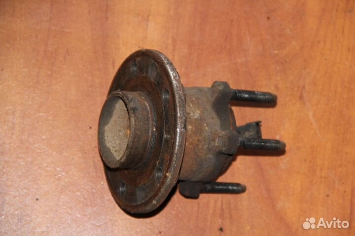 Ступица задняя Опель Вектра С