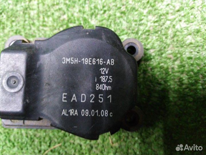 Сервопривод заслонки печки Ford Focus 2001-2005