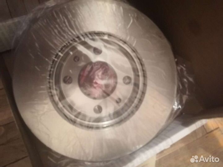 2 вентилируемых тормозных дисков на Renault logan