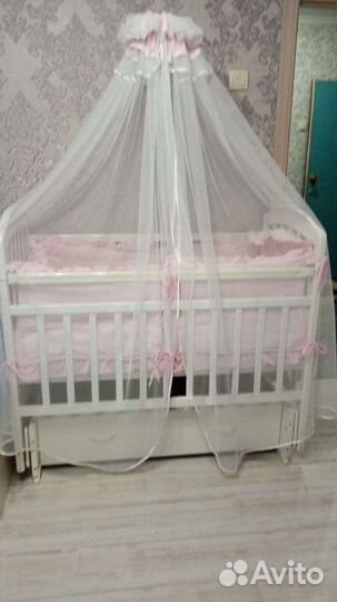 Бортики в кроватку и балдахин