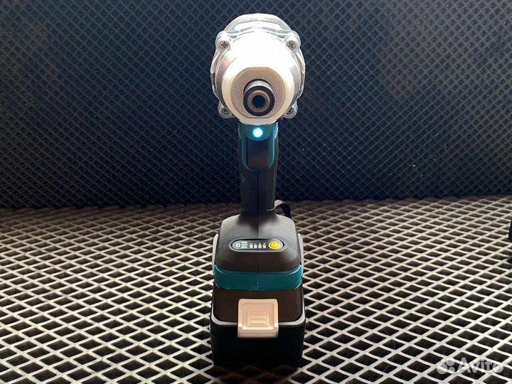 Винтоверт makita