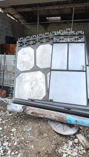 Ворота со столбами со вставками из нержавейки