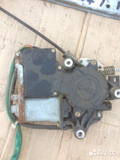 Стеклоподъемник Mitsubishi Galant 8 (EA) передний