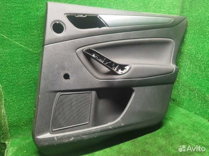 Обшивка двери задняя правая Ford Mondeo 4