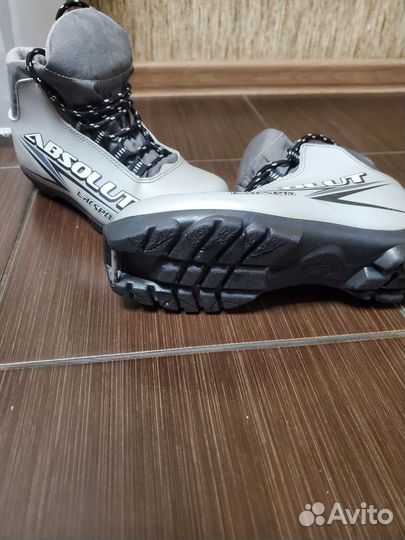 Лыжные ботинки 37 размер nnn