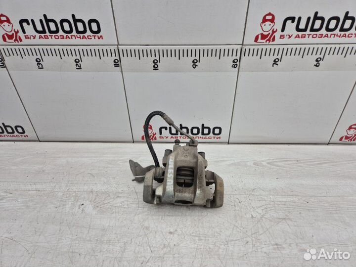 Суппорт задний правый Jeep Grand Cherokee WK2 EXF