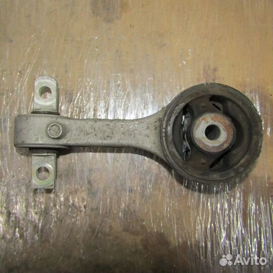 Опора двигателя верхняя honda Civic 5D 2006-2011