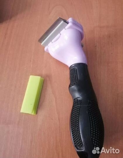 Фурминатор для кошек с длинной шерстью